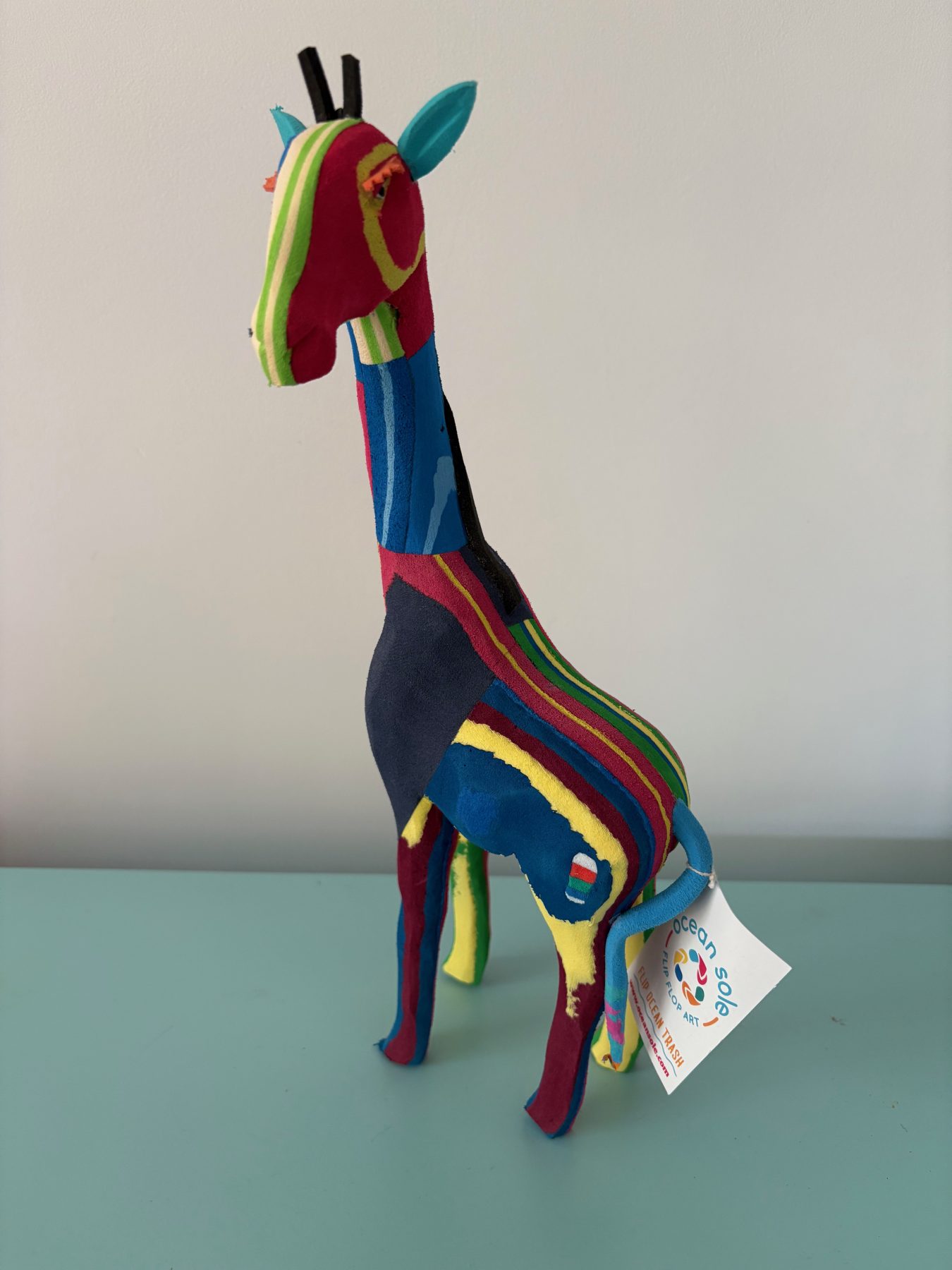 About Flip-Flop Art Giraffe -Recycled Flip-flops